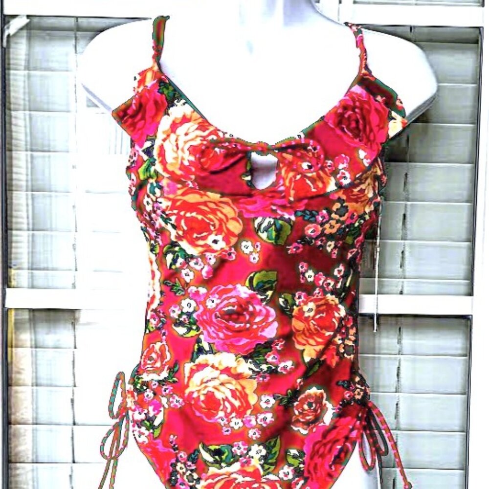 Skinny Dippers Pink Florals New Rosalina Suit One-Piece Women's Retail $144 SM